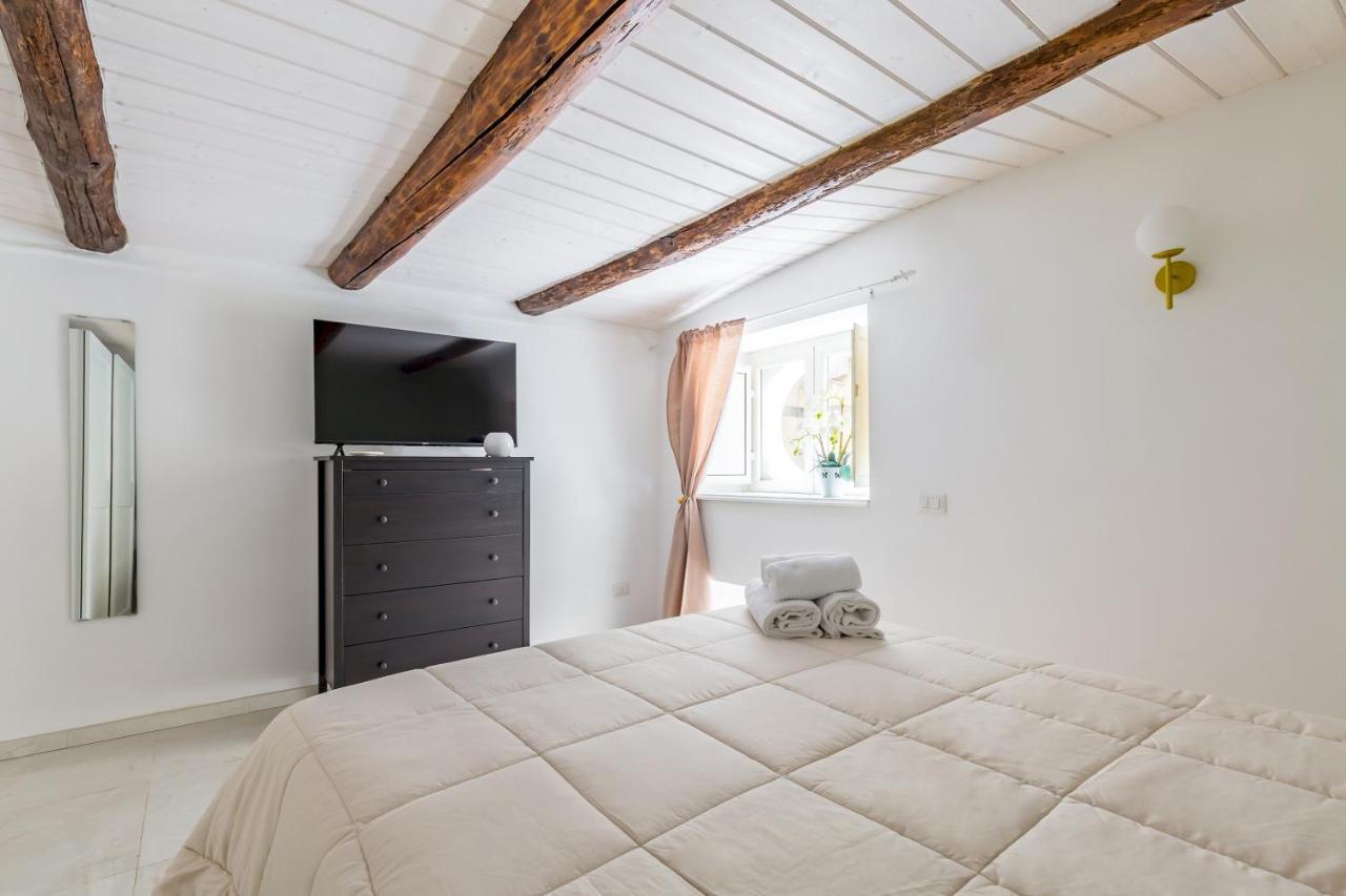 Umberto'S Nest At Toledo Apartman Nápoly Kültér fotó